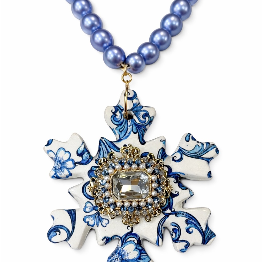 Blue and White Snowflake Pendant Necklace Gypsy South